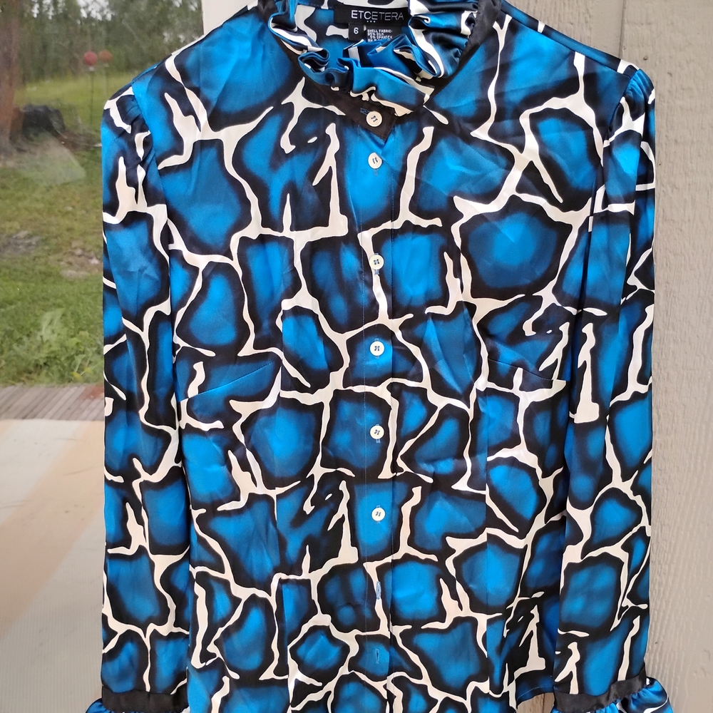 Etcetera Abstract Blue and Black Women's blouse Size 6 Work/Professional Top